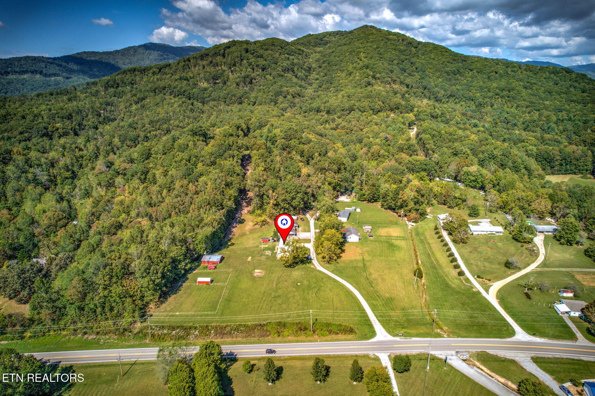 103 Duncan-Woods Road Oliver Springs, TN 37840 - Photo 36 of 39 38-web-or-mls-DJI_0802_3_4-2