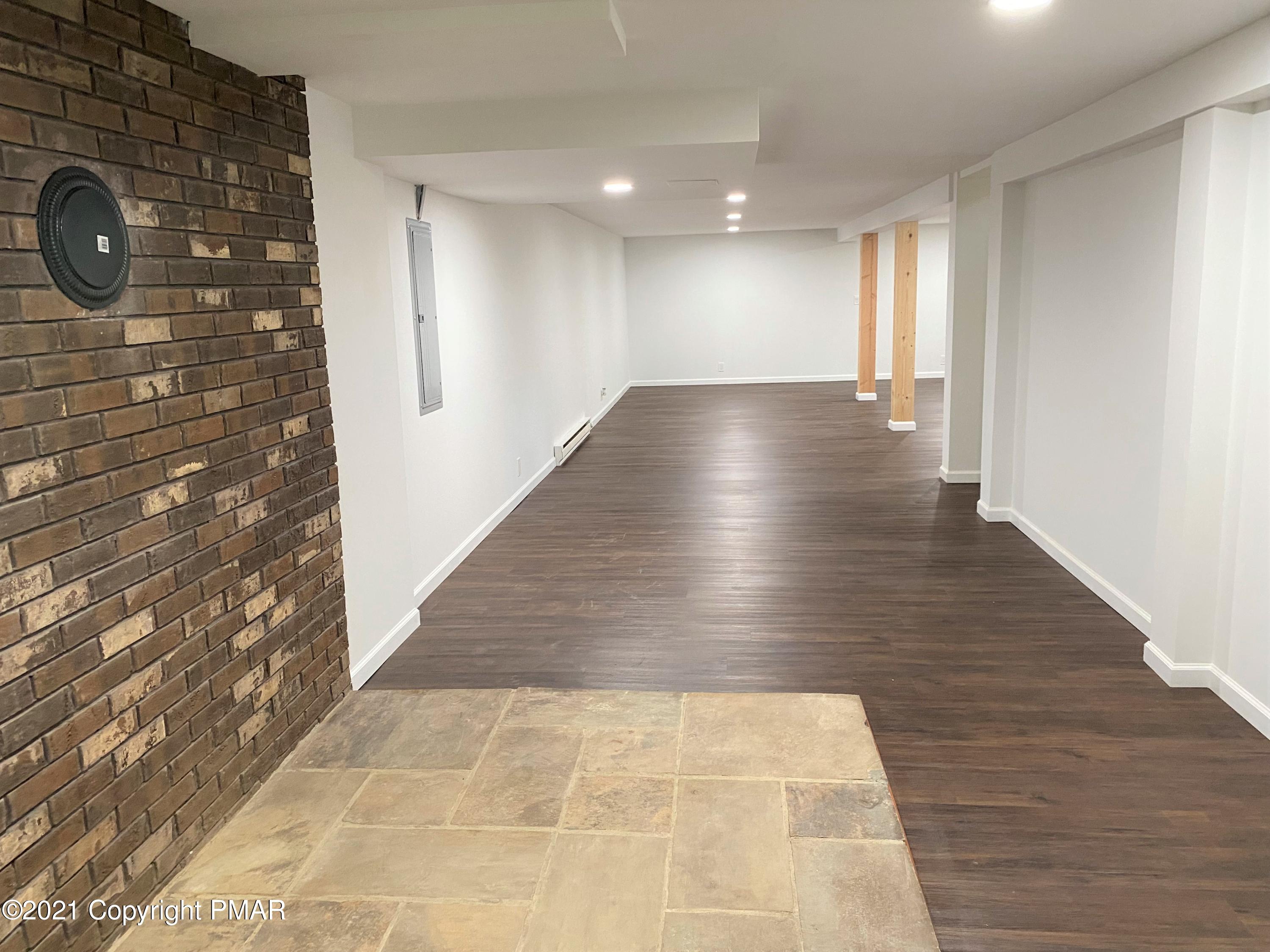 143 Britt Court Cresco, PA 18326 - Photo 25 of 35 a view of an entryway