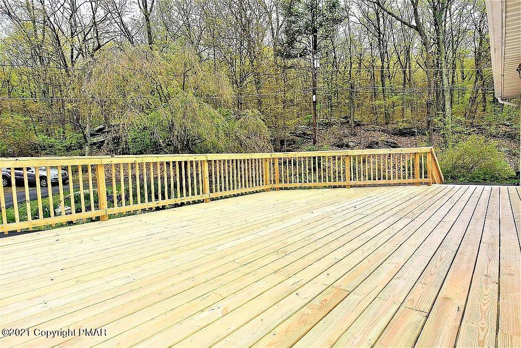 143 Britt Court Cresco, PA 18326 - Photo 35 of 35 a terrace view