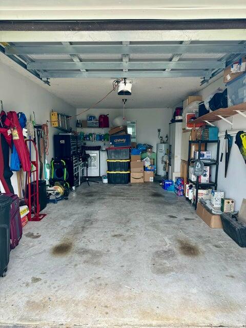 5248 Southeast 43rd Trace Okeechobee, FL 34974 - Photo 20 of 35 a view of a garage
