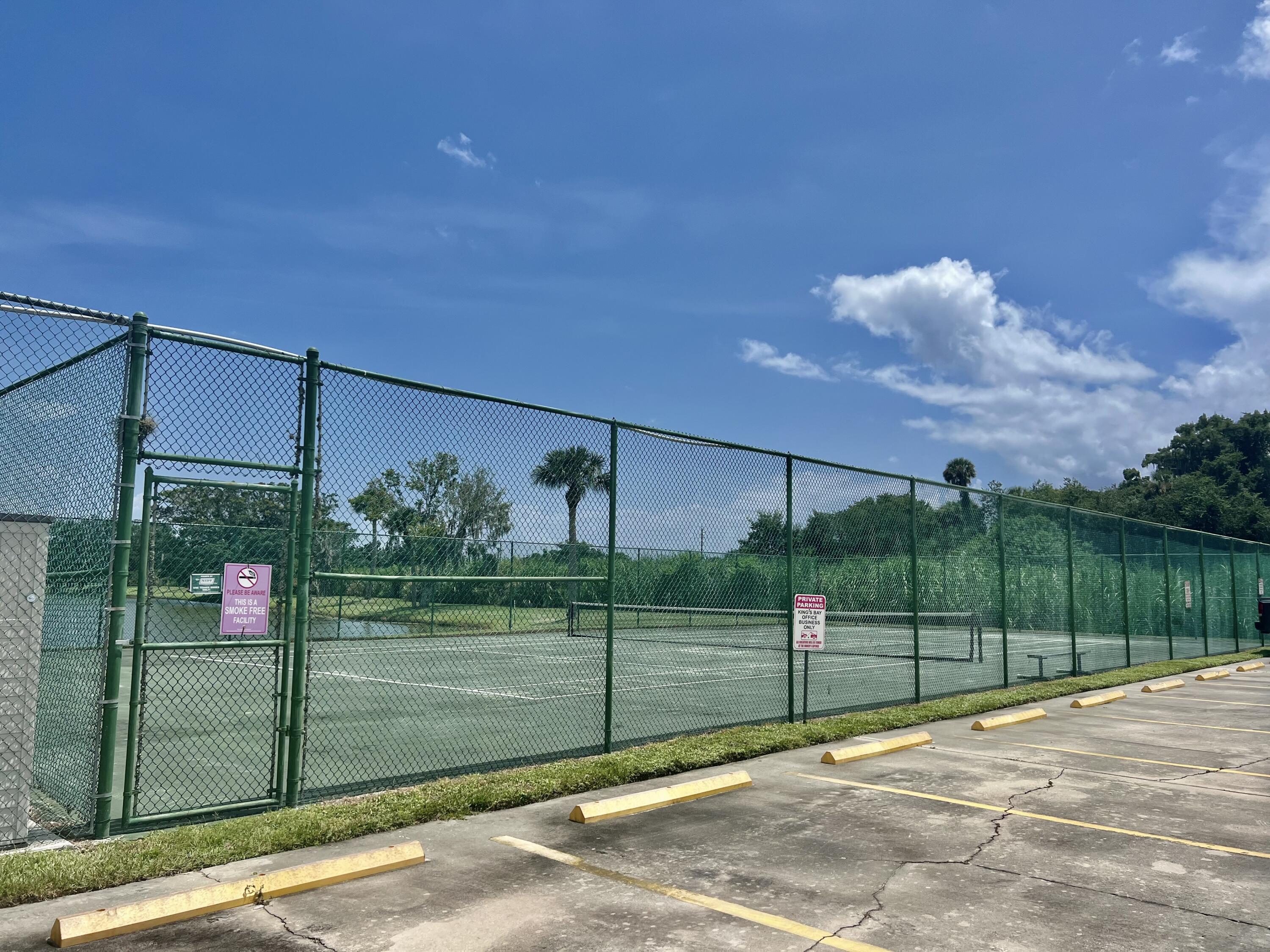 5248 Southeast 43rd Trace Okeechobee, FL 34974 - Photo 32 of 35 a view of a backyard