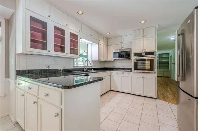 a view of a storage & utility room
