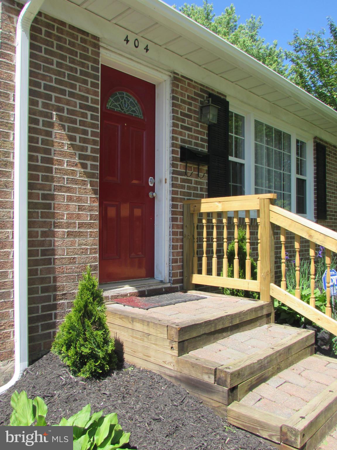 404 Nottingham Road Baltimore, MD 21229 - Photo 2 of 23 Exterior (Front)