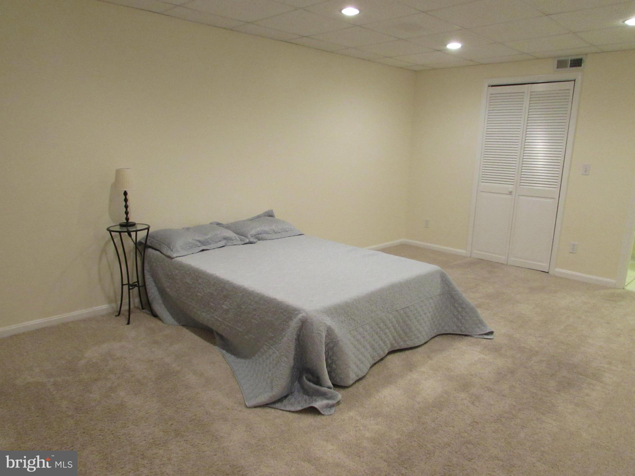 404 Nottingham Road Baltimore, MD 21229 - Photo 12 of 23 Bedroom (Master)