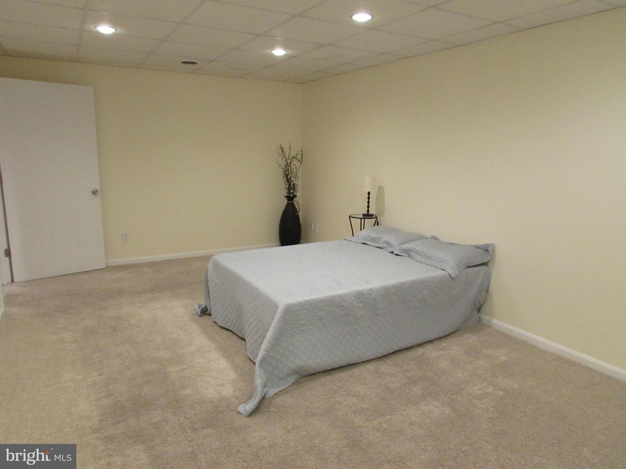 404 Nottingham Road Baltimore, MD 21229 - Photo 13 of 23 Bedroom (Master)