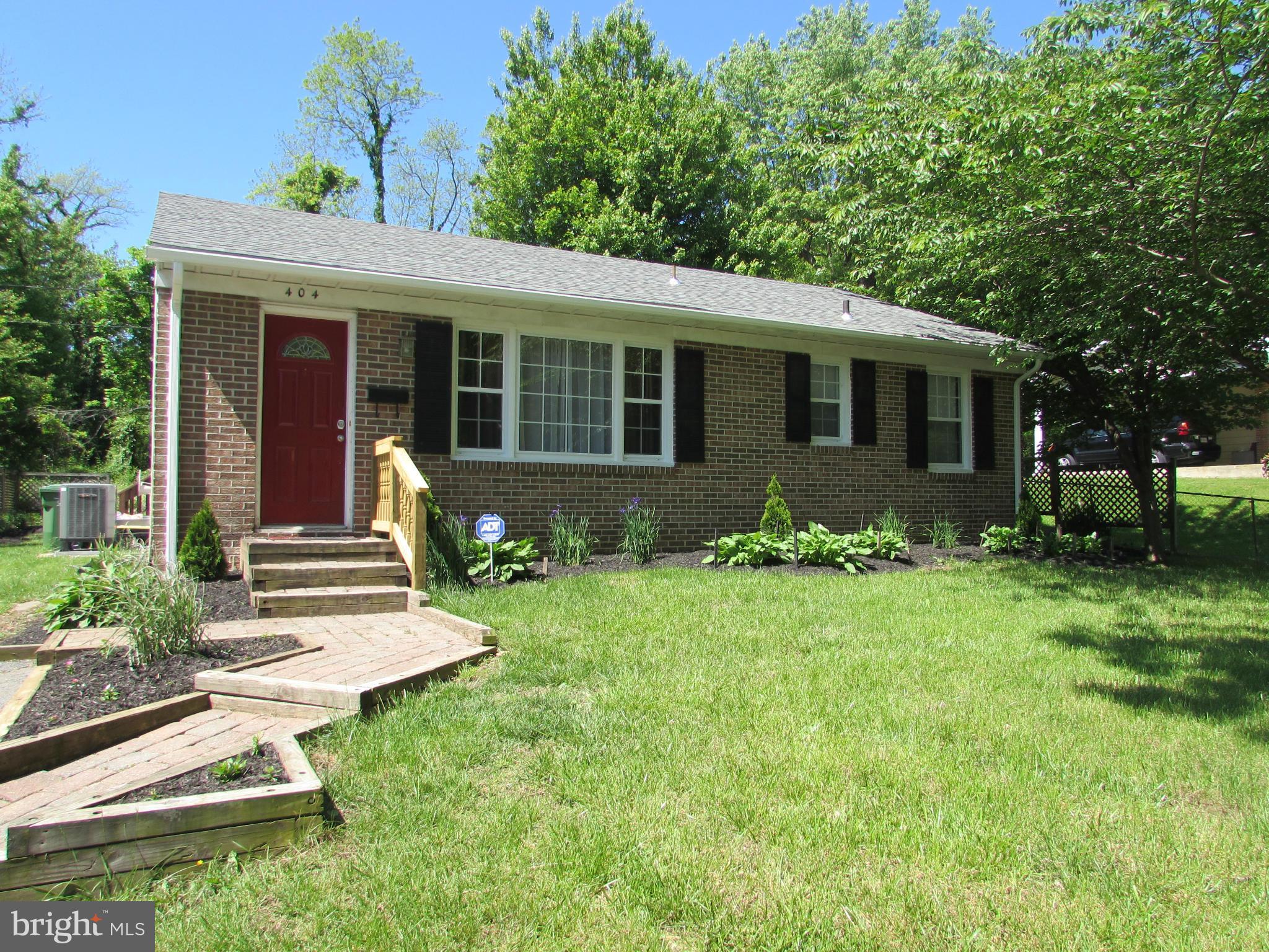 404 Nottingham Road Baltimore, MD 21229 - Photo 23 of 23 Exterior (Front)