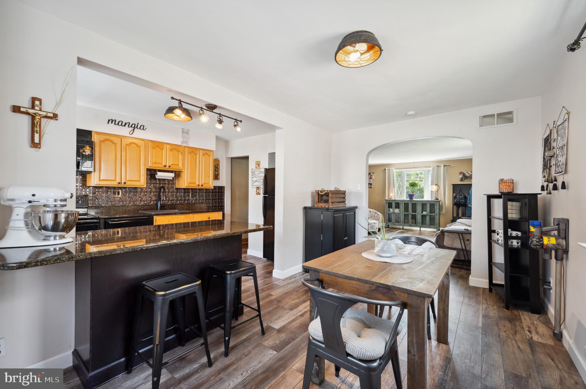 414 Steel Road Havertown, PA 19083 - Photo 8 of 25 Gallery Image 8