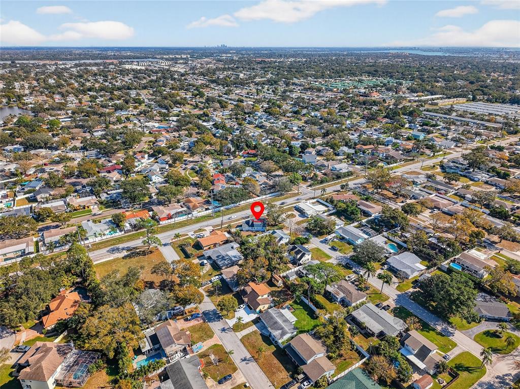 8244 125th Street Seminole, FL 33776 - Photo 26 of 32 an aerial view of multiple house