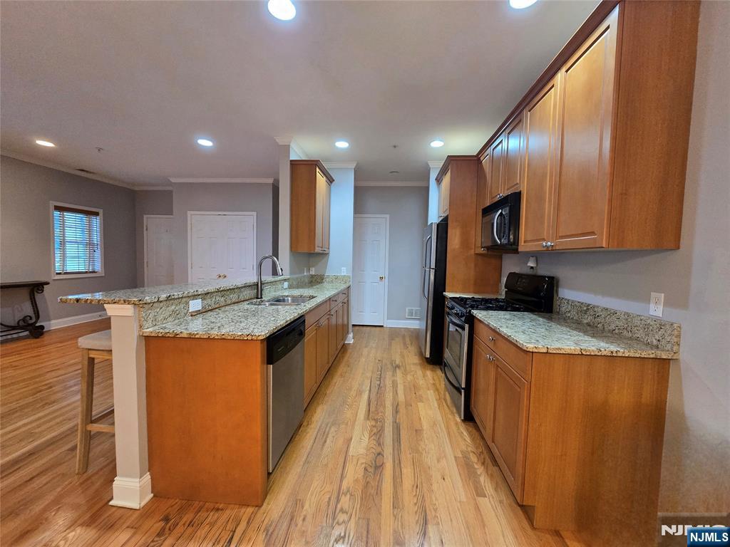 109 Hawthorne Avenue, Unit 109C Park Ridge, NJ 07656 - Photo 12 of 25