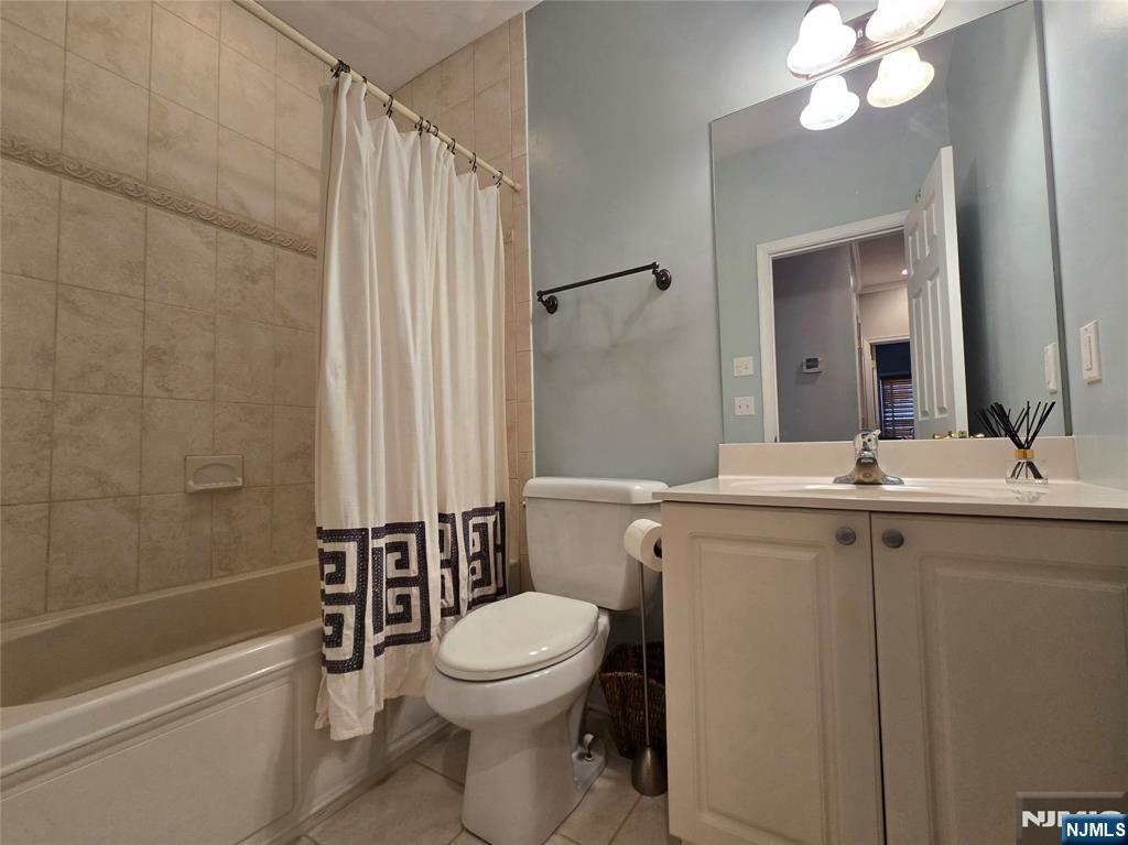 109 Hawthorne Avenue, Unit 109C Park Ridge, NJ 07656 - Photo 23 of 25