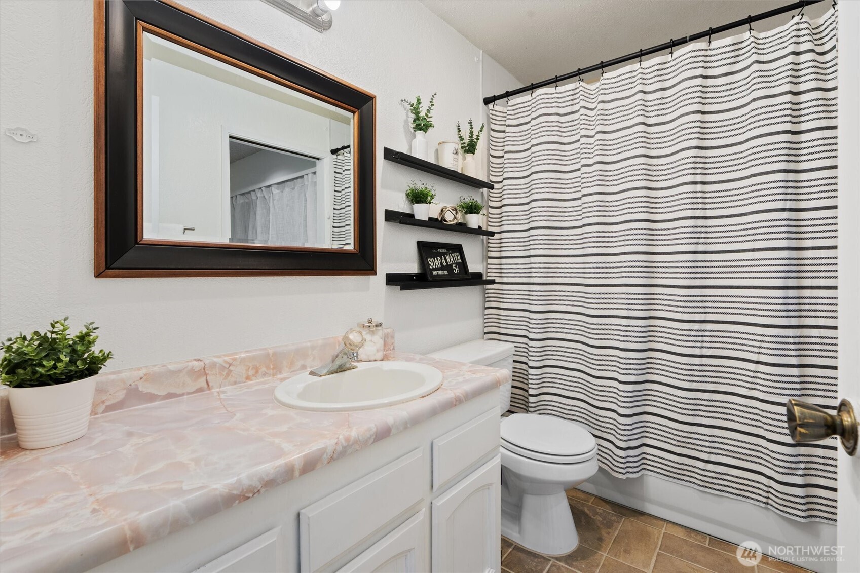 2509 Northeast 4th Street, Unit 316 Renton, WA 98056 - Photo 17 of 27