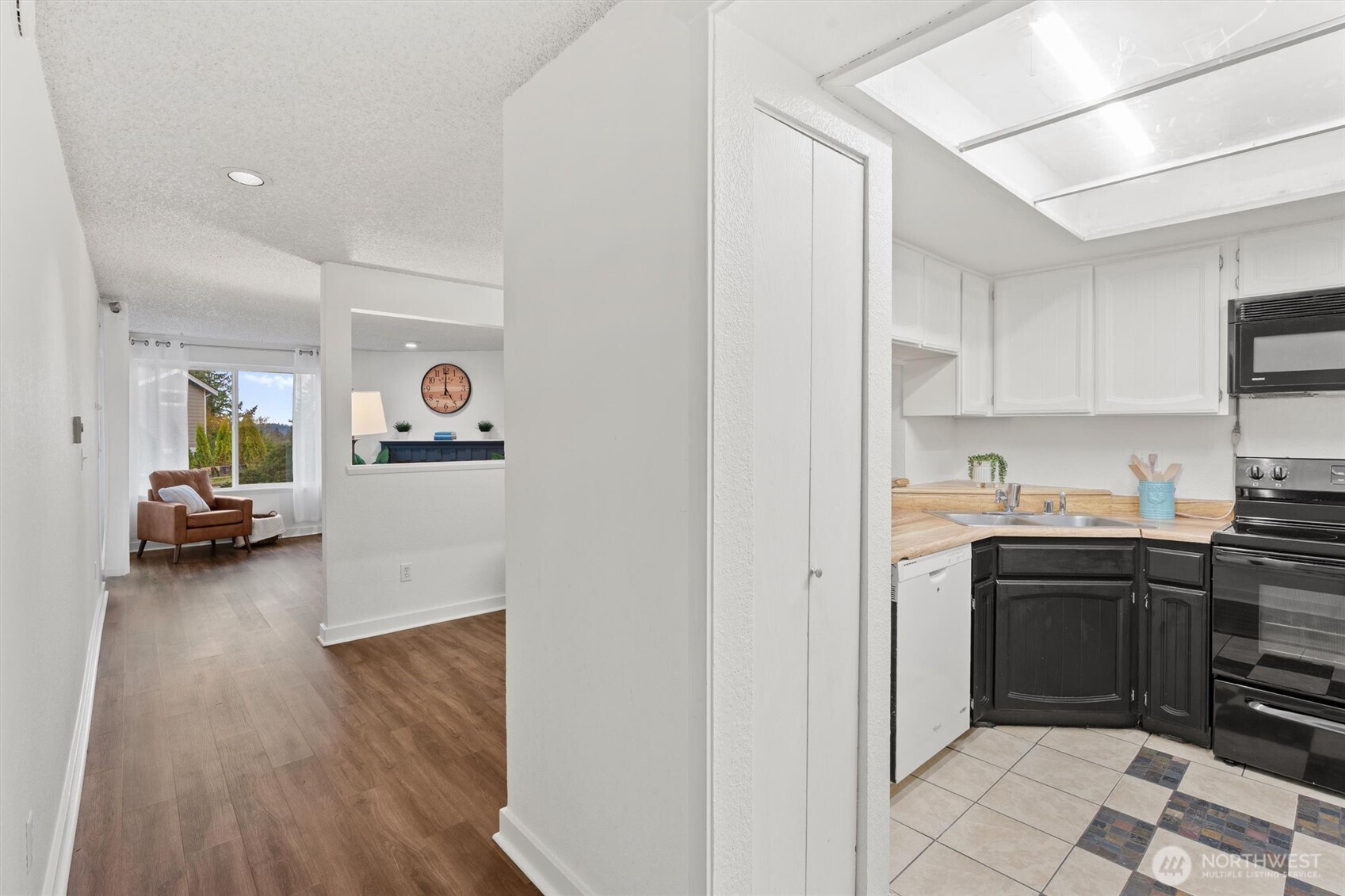 2509 Northeast 4th Street, Unit 316 Renton, WA 98056 - Photo 4 of 27