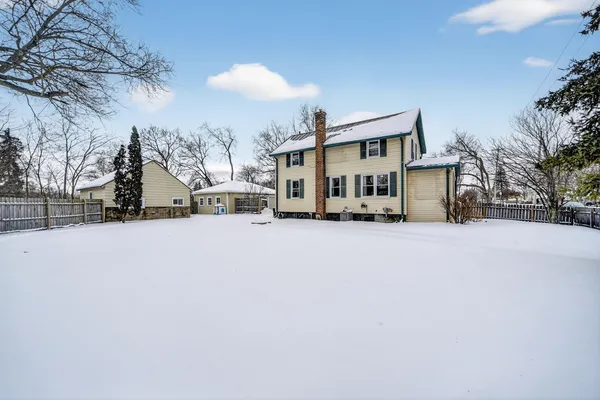 $189,900 | 560 Paris Avenue, Lansing, MI 48910