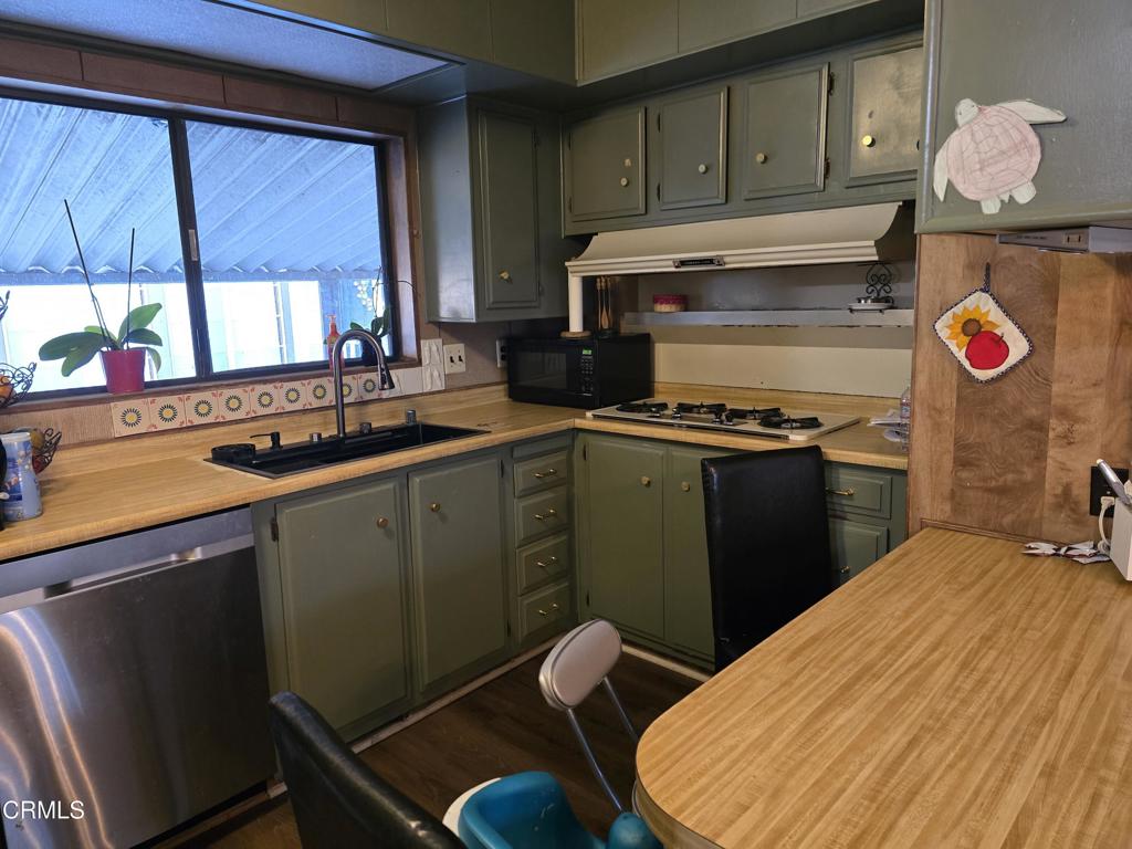 3700 Olds Road, Unit 86 Oxnard, CA 93033 - Photo 4 of 14 20260115_164818