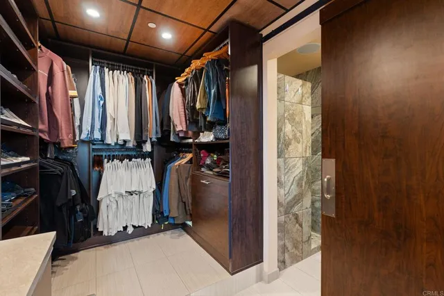 a large building with a street