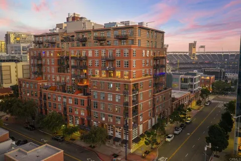 $1,295,000 | 877 Island Avenue, Unit 701, San Diego, CA 92101
