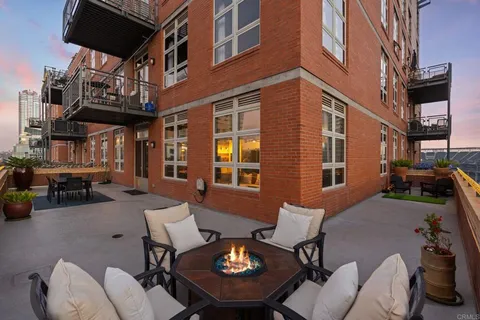 $1,295,000 | 877 Island Avenue, Unit 701, San Diego, CA 92101