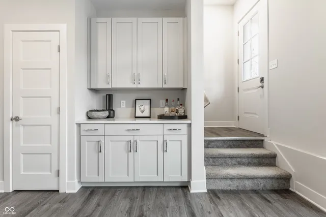 $319,000 | 432 South Meridian Street, Greenwood, IN 46142