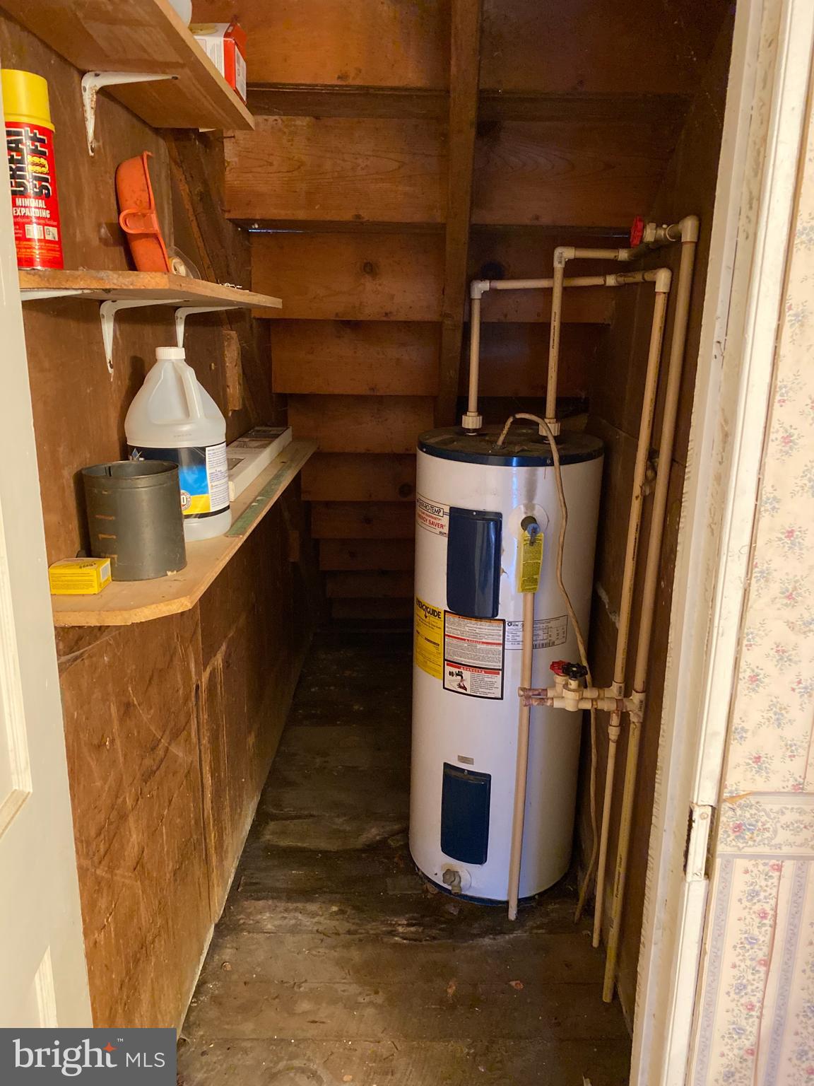 10872 Big Pool Road Big Pool, MD 21711 - Photo 16 of 22 water heater in closet of only bathroom