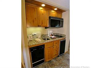 640 Village Road, Unit 4033 Breckenridge, CO 80424 - Photo 4 of 14 Gallery Image 4