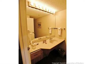 640 Village Road, Unit 4033 Breckenridge, CO 80424 - Photo 6 of 14 Gallery Image 6