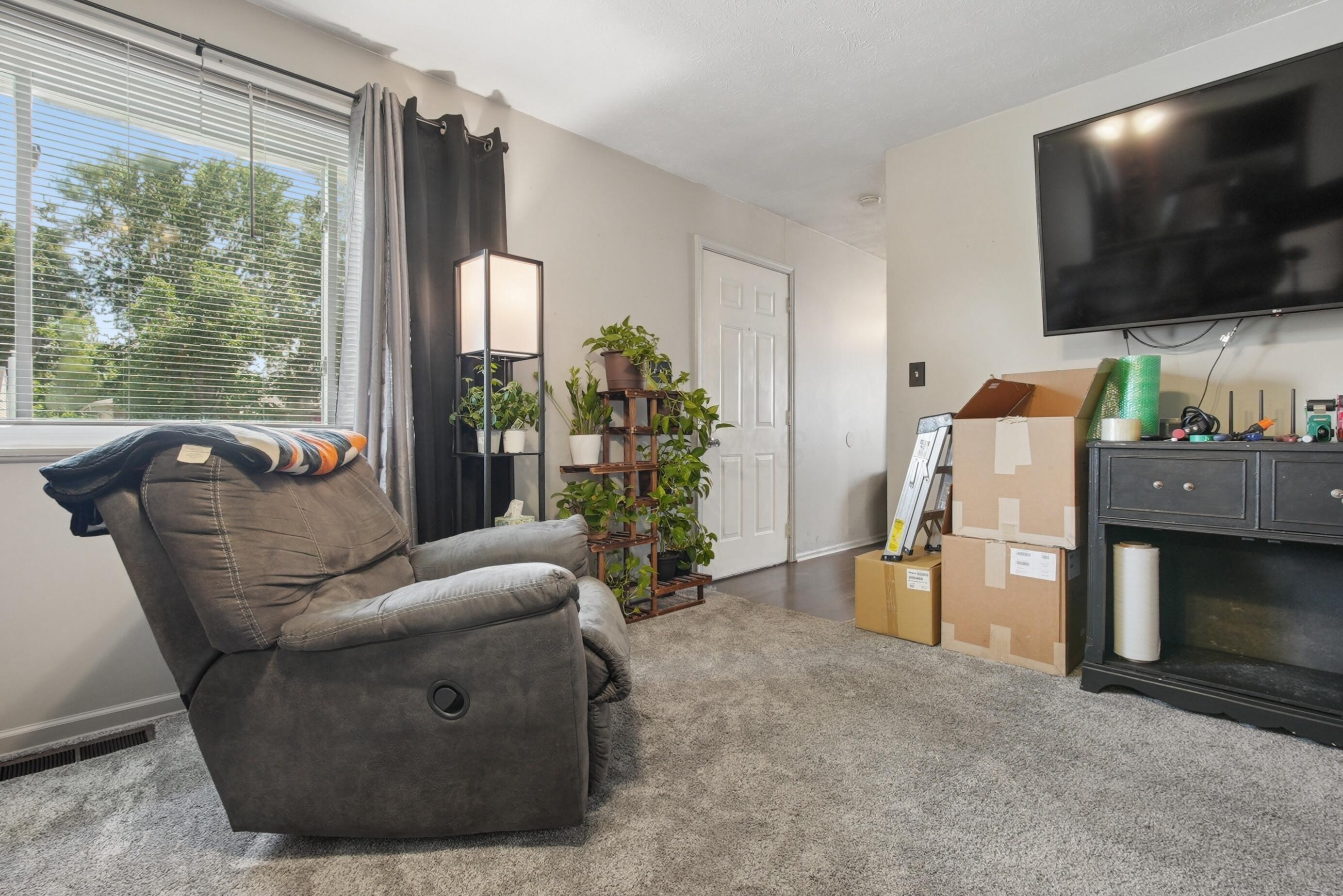 3841 Frazier Road West Columbus, OH 43207 - Photo 5 of 27 11-print-3841-frazier-rd-w