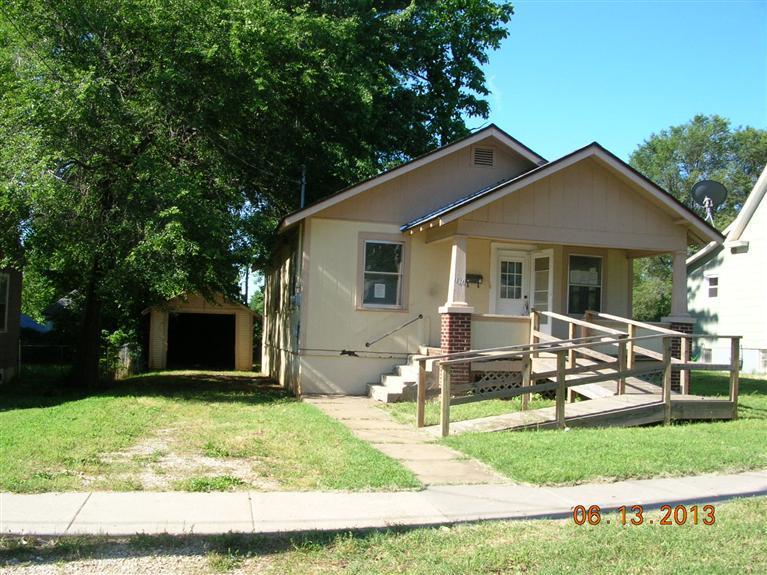 1130 West Hamilton Street Springfield, MO 65802 - Photo 1 of 1 Primary Photo