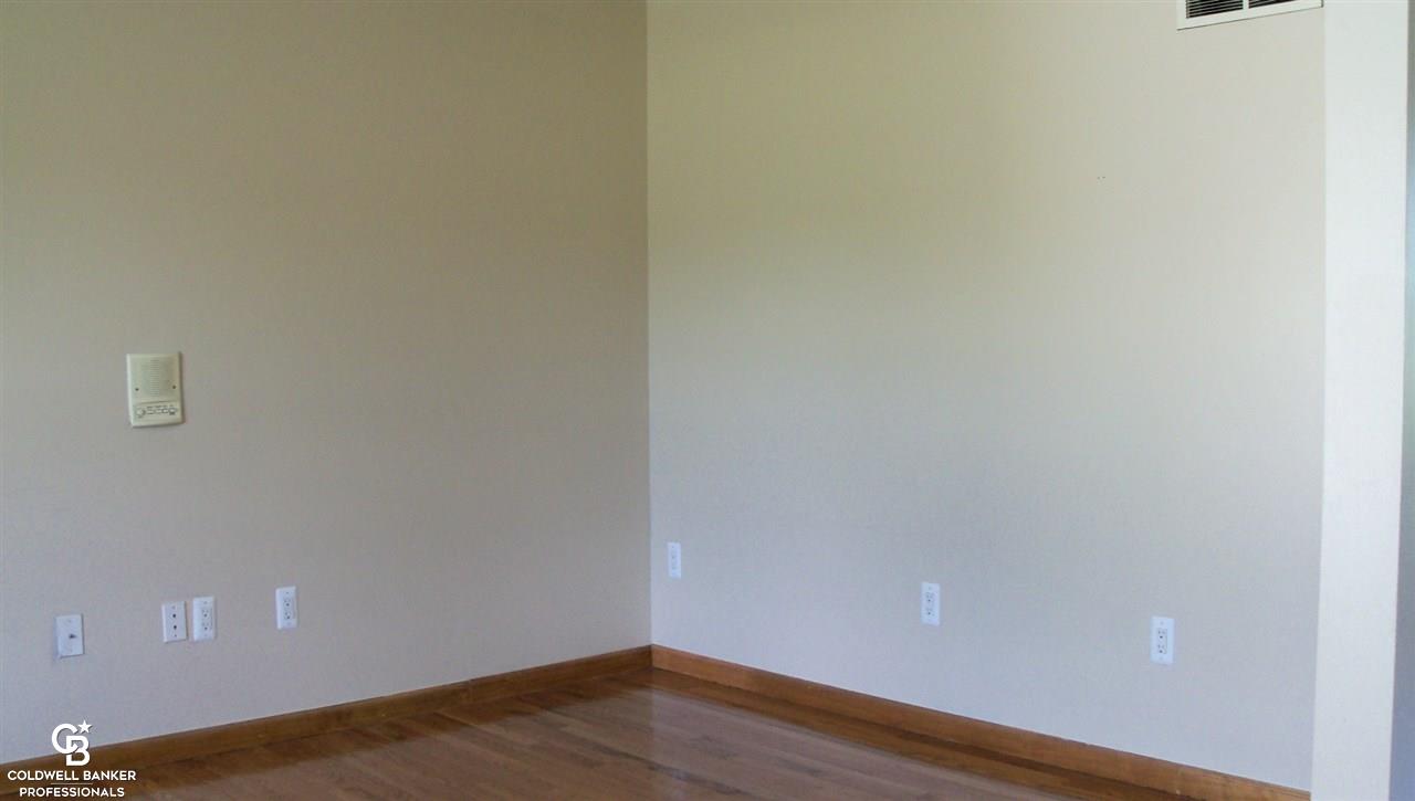 9141 Division Road Casco, MI 48064 - Photo 13 of 32 Gallery Image 13