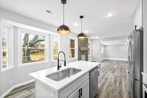 $2,000 | 1581 Freestone Drive, Clarksville, TN 37042