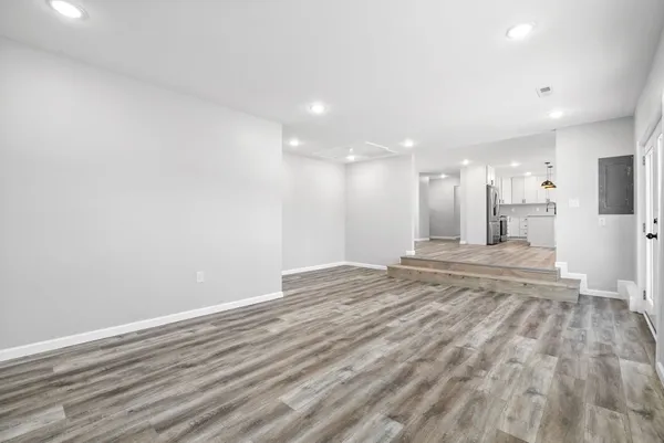 $2,000 | 1581 Freestone Drive, Clarksville, TN 37042