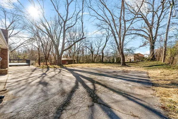 $2,000 | 1581 Freestone Drive, Clarksville, TN 37042