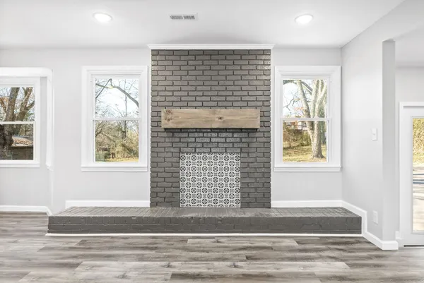 $2,000 | 1581 Freestone Drive, Clarksville, TN 37042