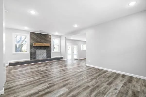 $2,000 | 1581 Freestone Drive, Clarksville, TN 37042