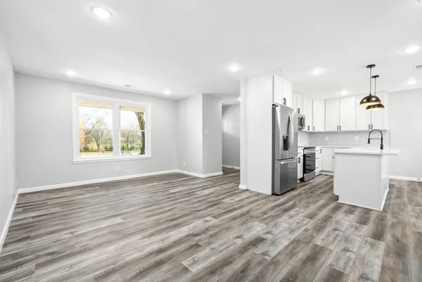 $2,000 | 1581 Freestone Drive, Clarksville, TN 37042