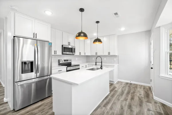 $2,000 | 1581 Freestone Drive, Clarksville, TN 37042