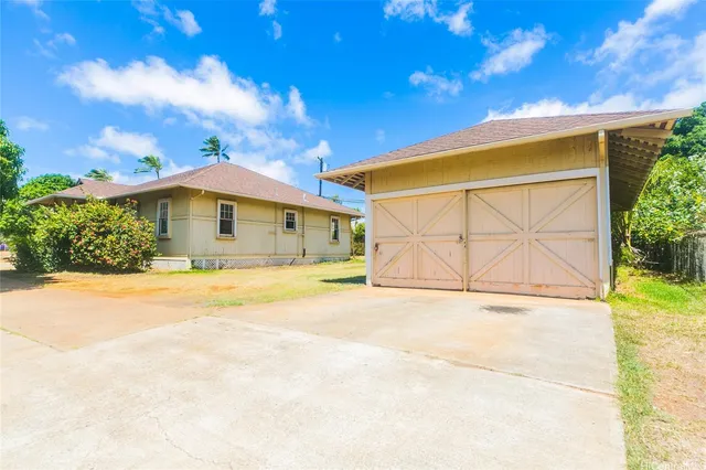 $2,250,000 | 99-028 Moanalua Road, Aiea, HI 96701