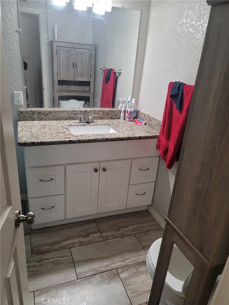 1368 Indian Sage Road Lancaster, CA 93534 - Photo 17 of 43 Full Bath