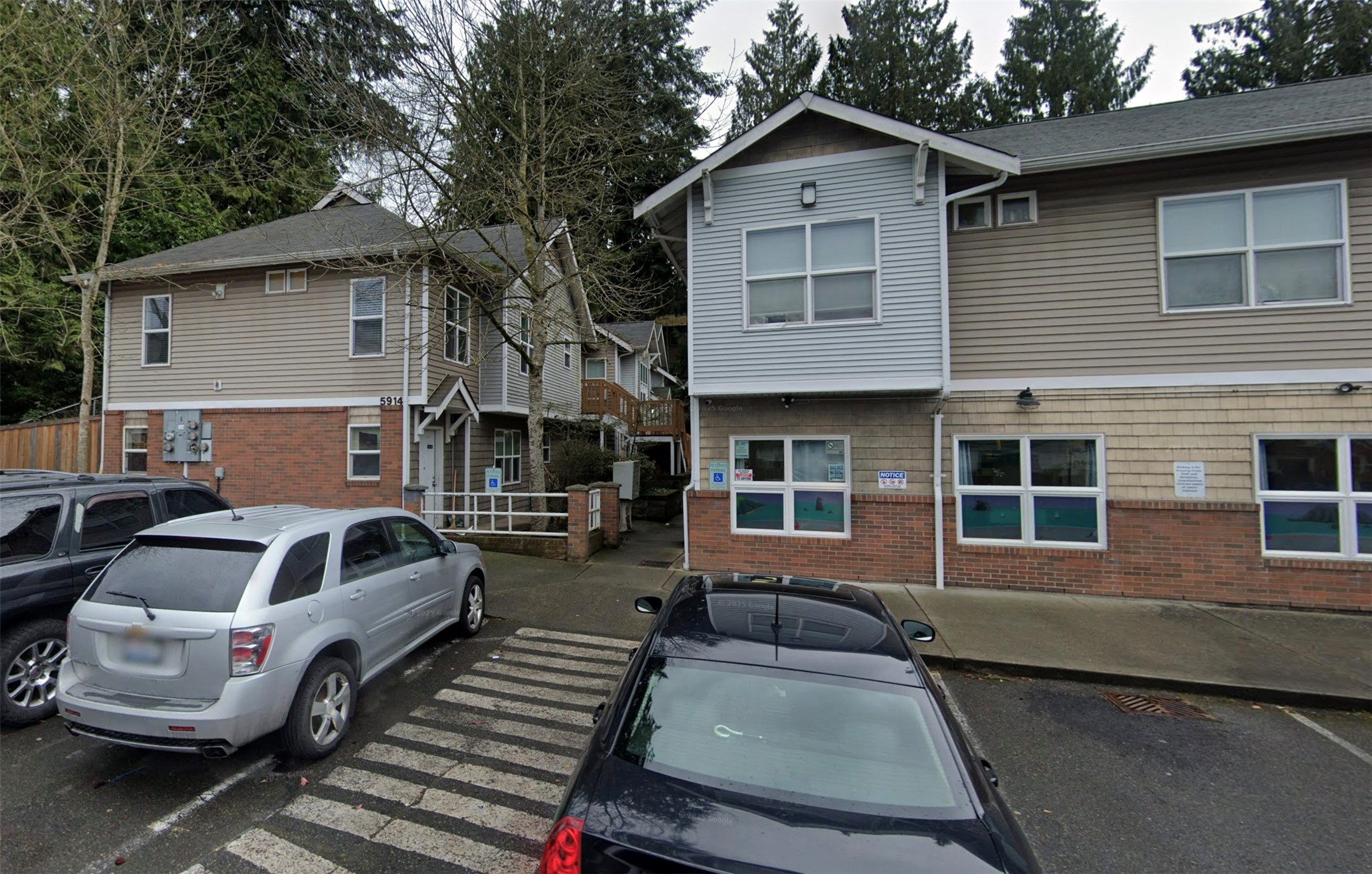 5830 Evergreen Way Everett, WA 98203 - Photo 3 of 6