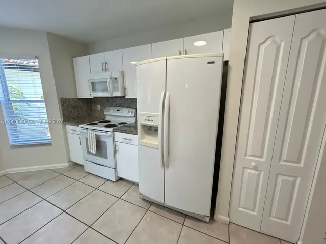 $3,395 | 9204 Southwest 167th Place, Miami, FL 33196