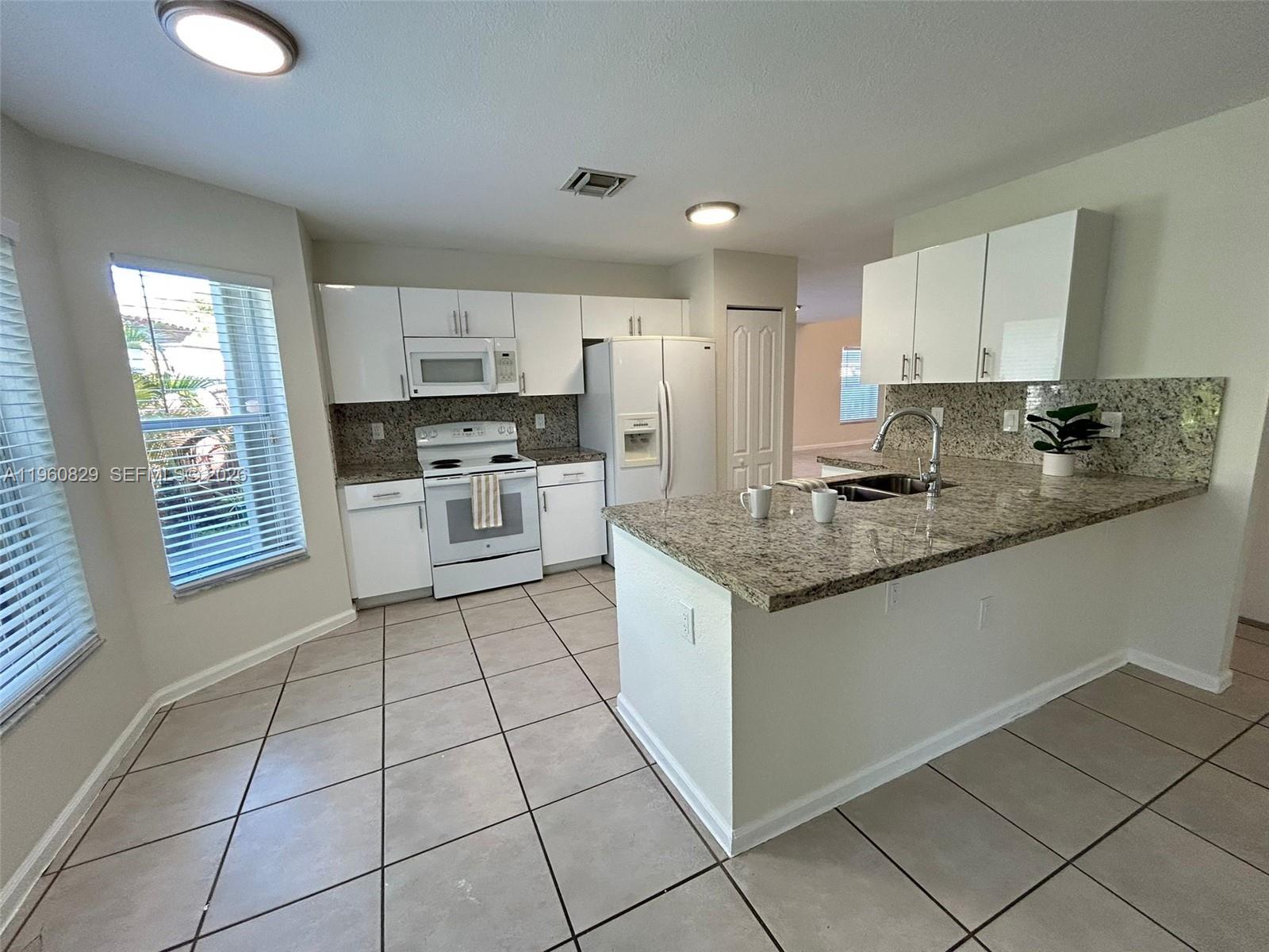9204 Southwest 167th Place Miami, FL 33196 - Photo 17 of 53