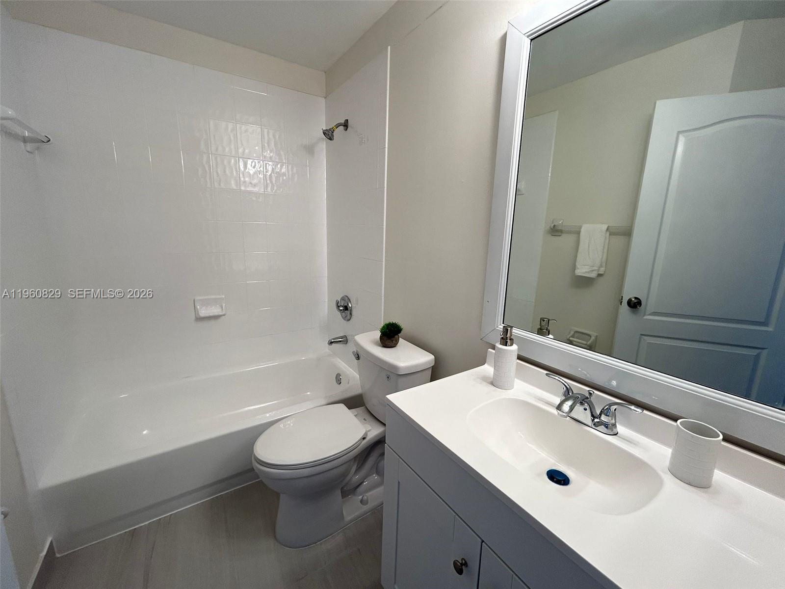 9204 Southwest 167th Place Miami, FL 33196 - Photo 46 of 53