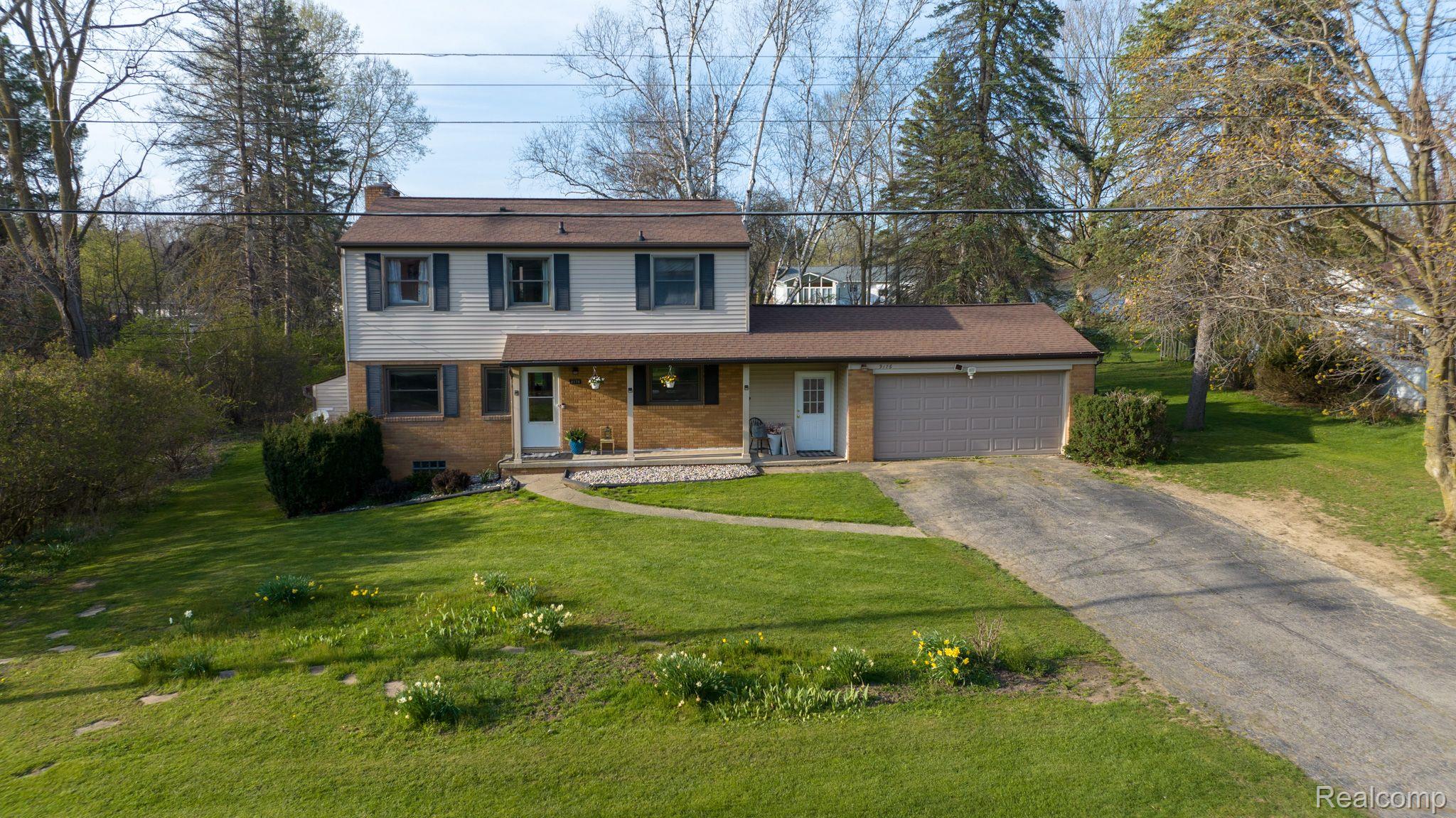 9176 Carpenter Road Flushing, MI 48433 - Photo 1 of 35 Gallery Image 1
