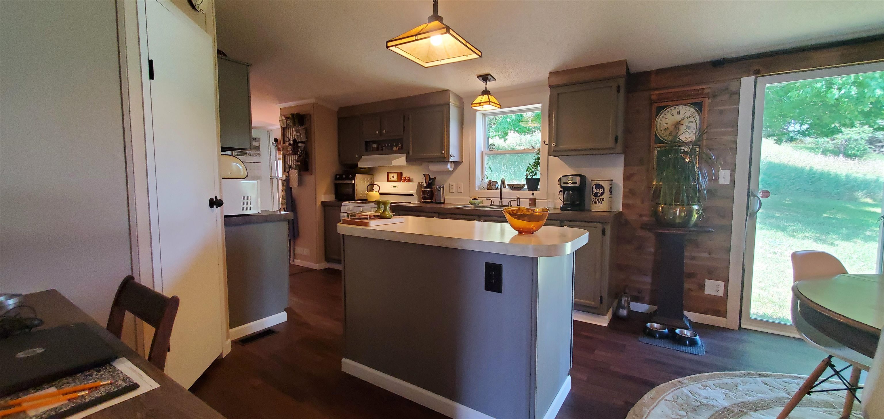 11510 West 16 Road Mesick, MI 49668 - Photo 12 of 34 1904201-11.JPG