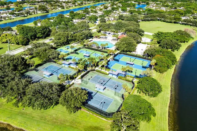 $2,195 | 1951 Brandywine Road, Unit 207, West Palm Beach, FL 33409