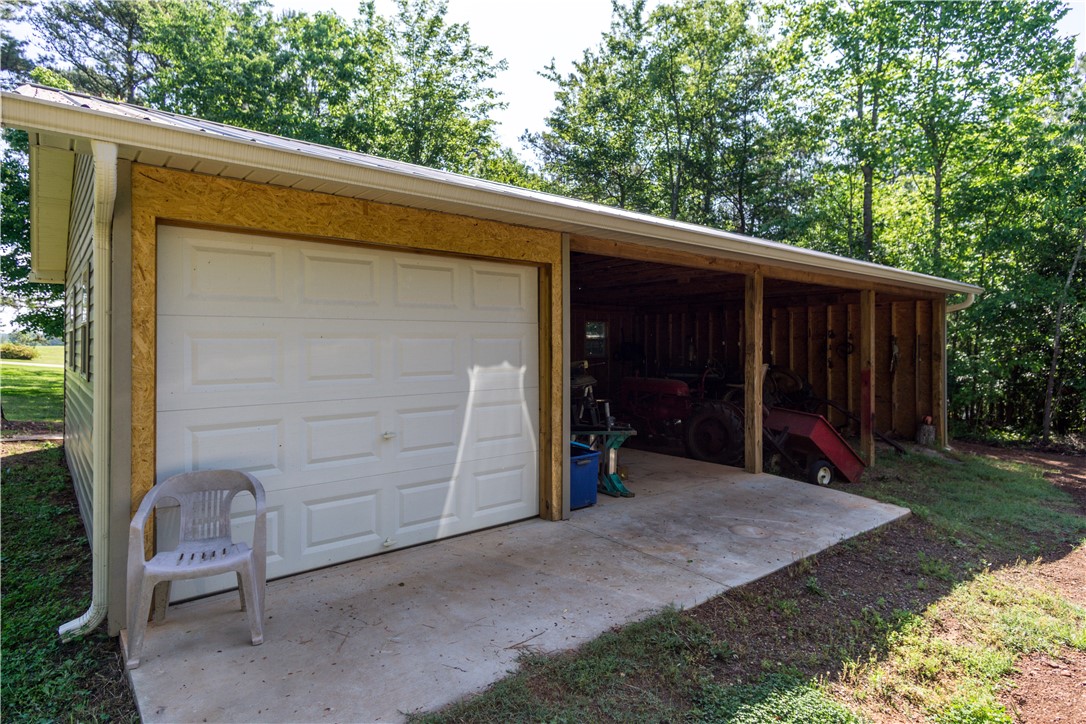 121 Fox Fire Road Central, SC 29630 - Photo 39 of 50