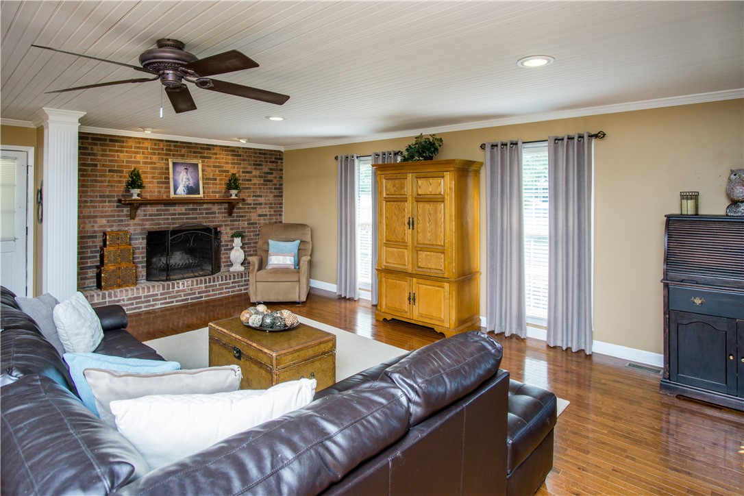121 Fox Fire Road Central, SC 29630 - Photo 4 of 50