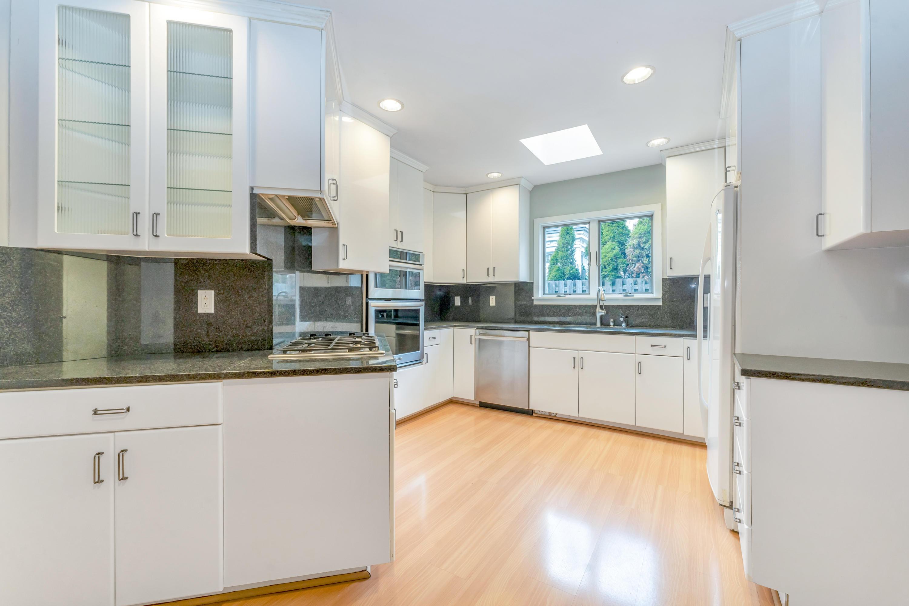 2722 Bexley Park Road Columbus, OH 43209 - Photo 13 of 45