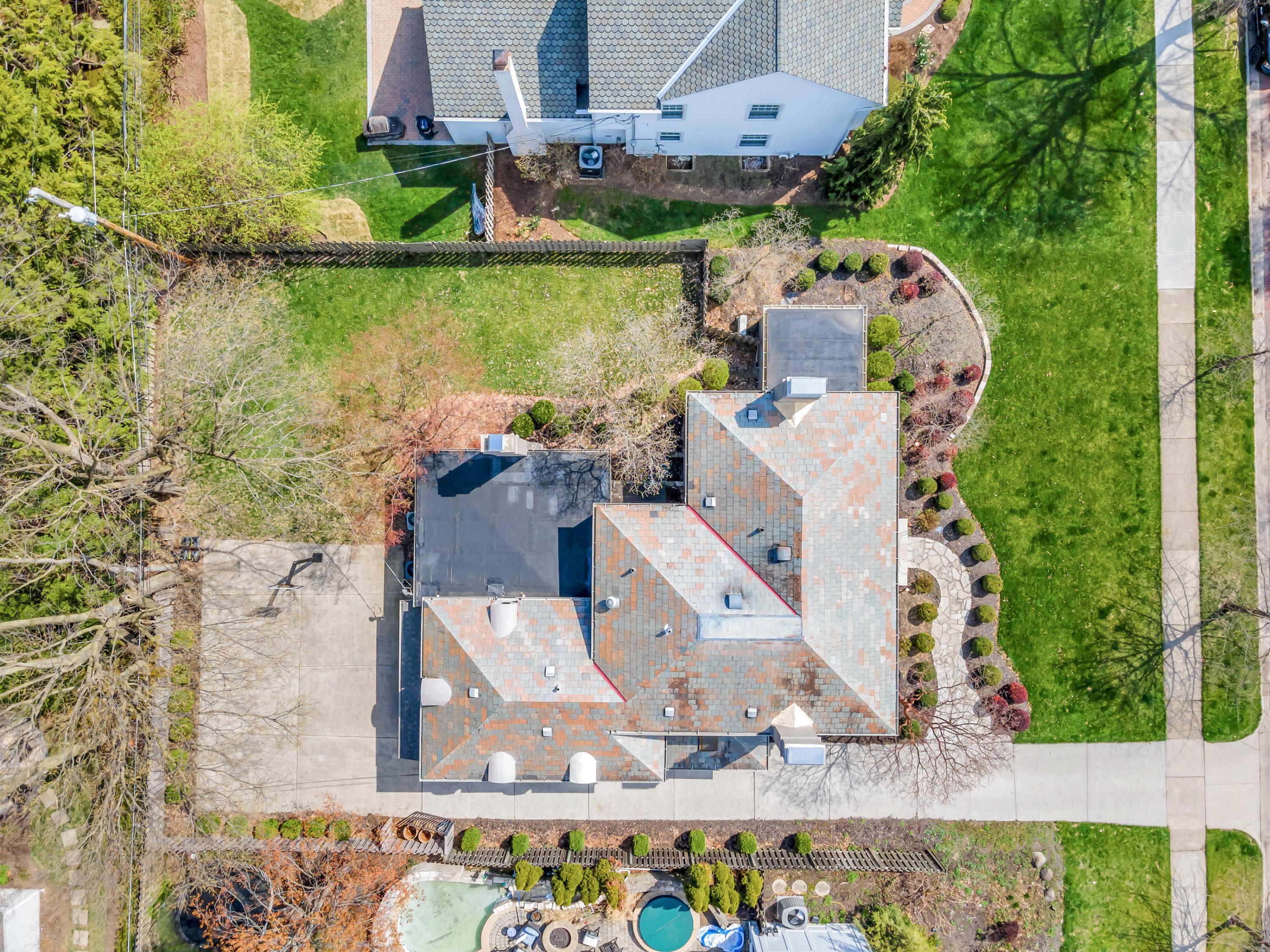2722 Bexley Park Road Columbus, OH 43209 - Photo 15 of 45