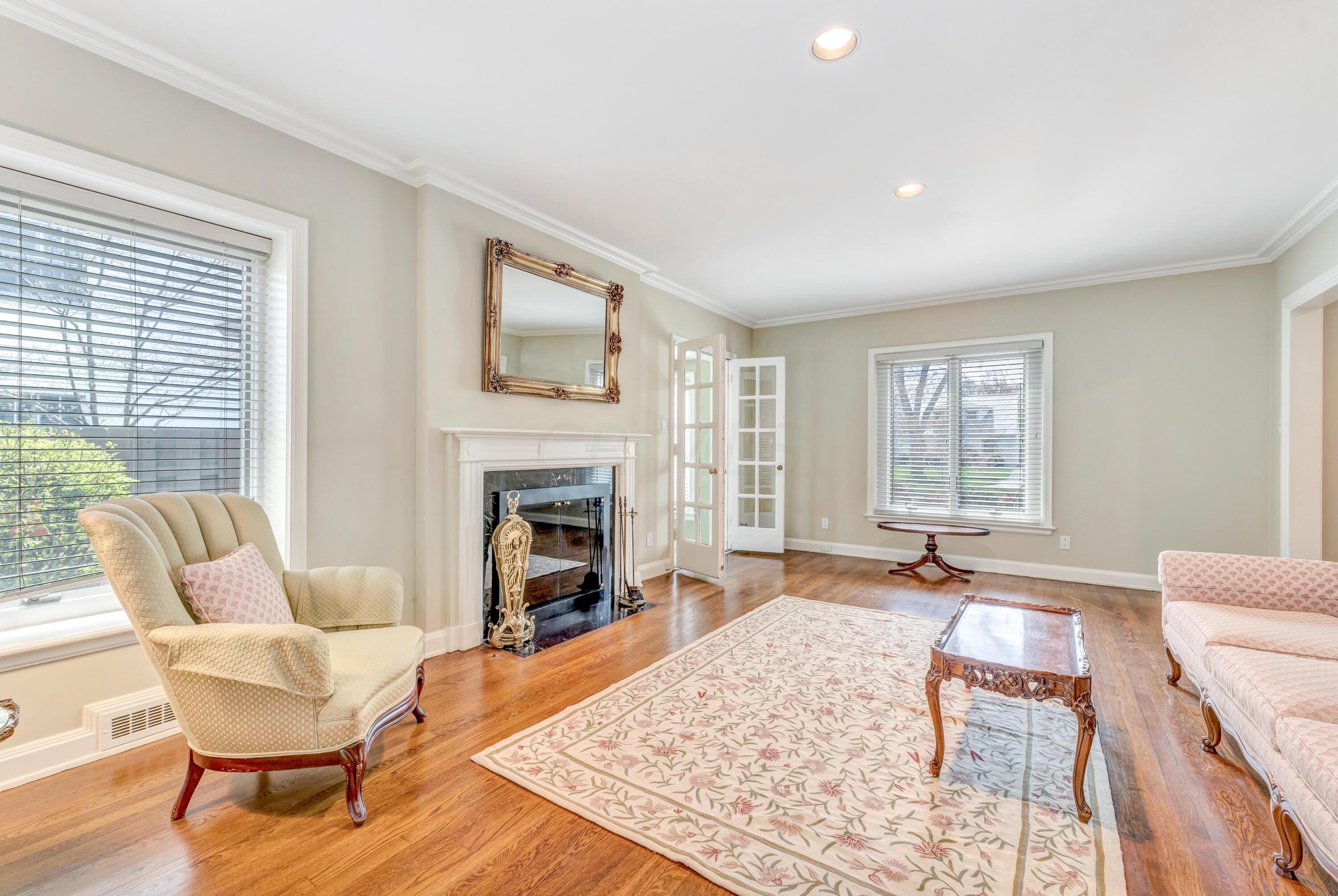 2722 Bexley Park Road Columbus, OH 43209 - Photo 3 of 45