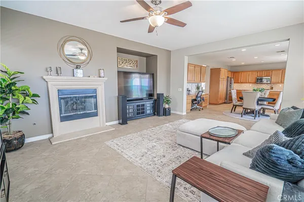 $1,099,000 | 28076 Bridlewood Drive, Castaic, CA 91384